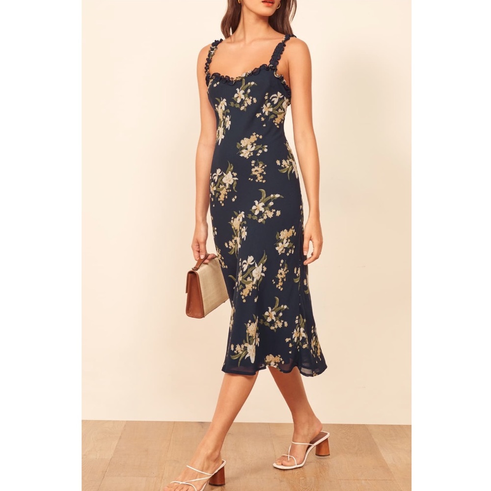 SOLD ❌ NWT Reformation Lui Dress🌸